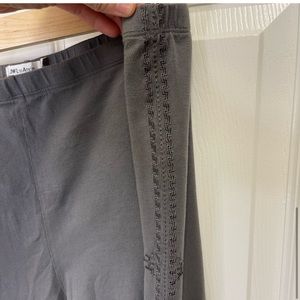 JW Johnny Was Los Angeles Embroidered Leggings